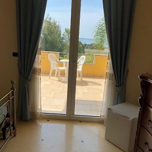 Camera con letto king size